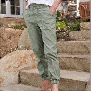 Frank & Eileen Jameson Utility Jogger size 10